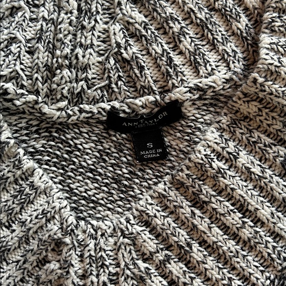 Sweater bundle - Picture 3 of 5